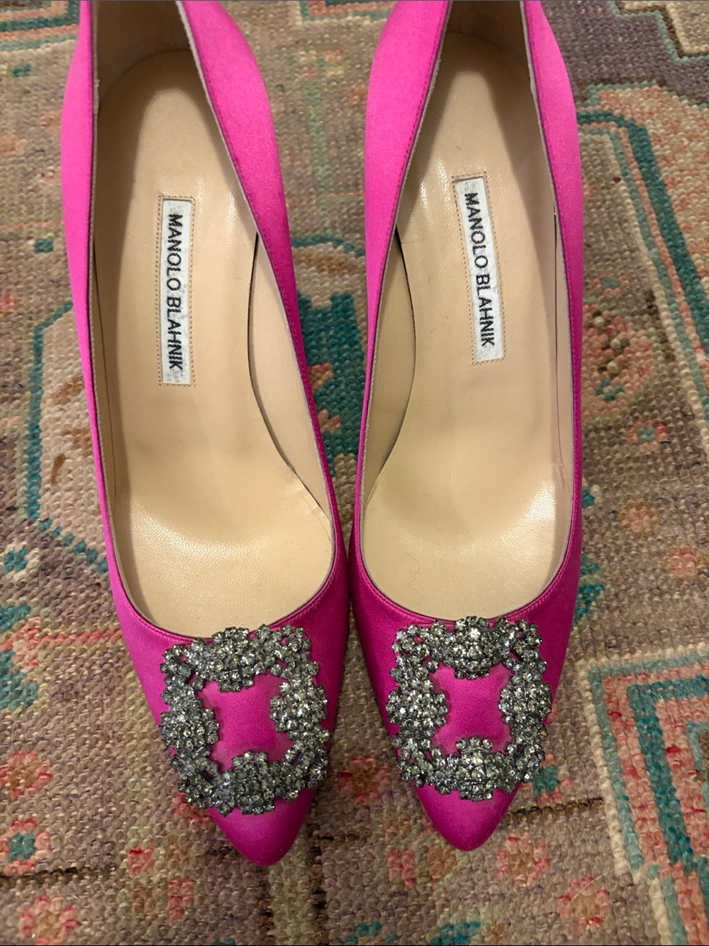 Manolo Blahnik Fuchsia Satin Pointed-Toe Heels - Picture 4 of 4